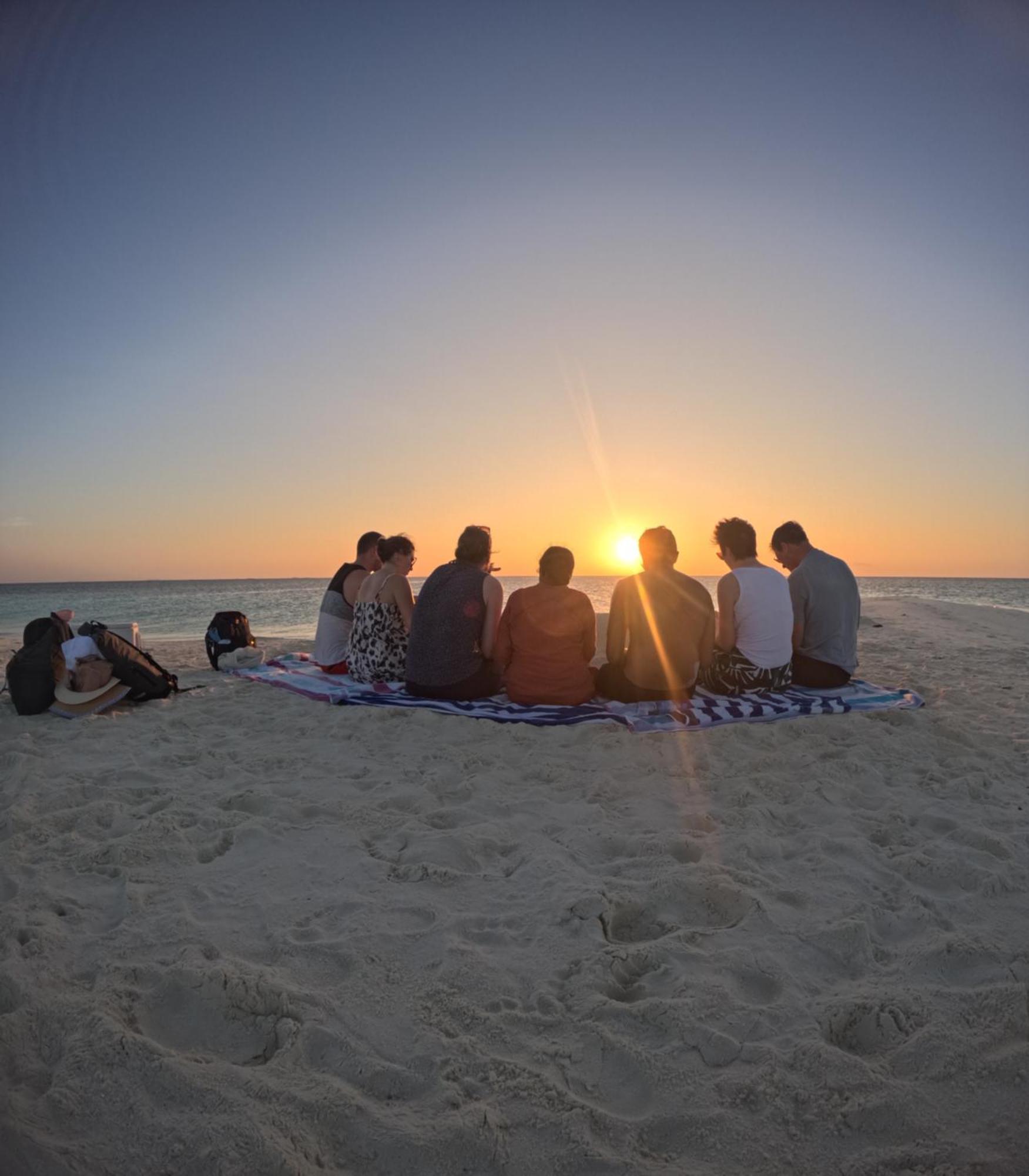 Aqua Sunset Hotel กุลลี ภายนอก รูปภาพ