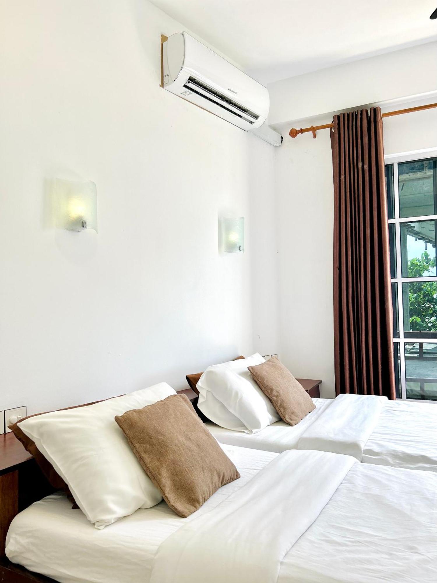 Aqua Sunset Hotel กุลลี ภายนอก รูปภาพ